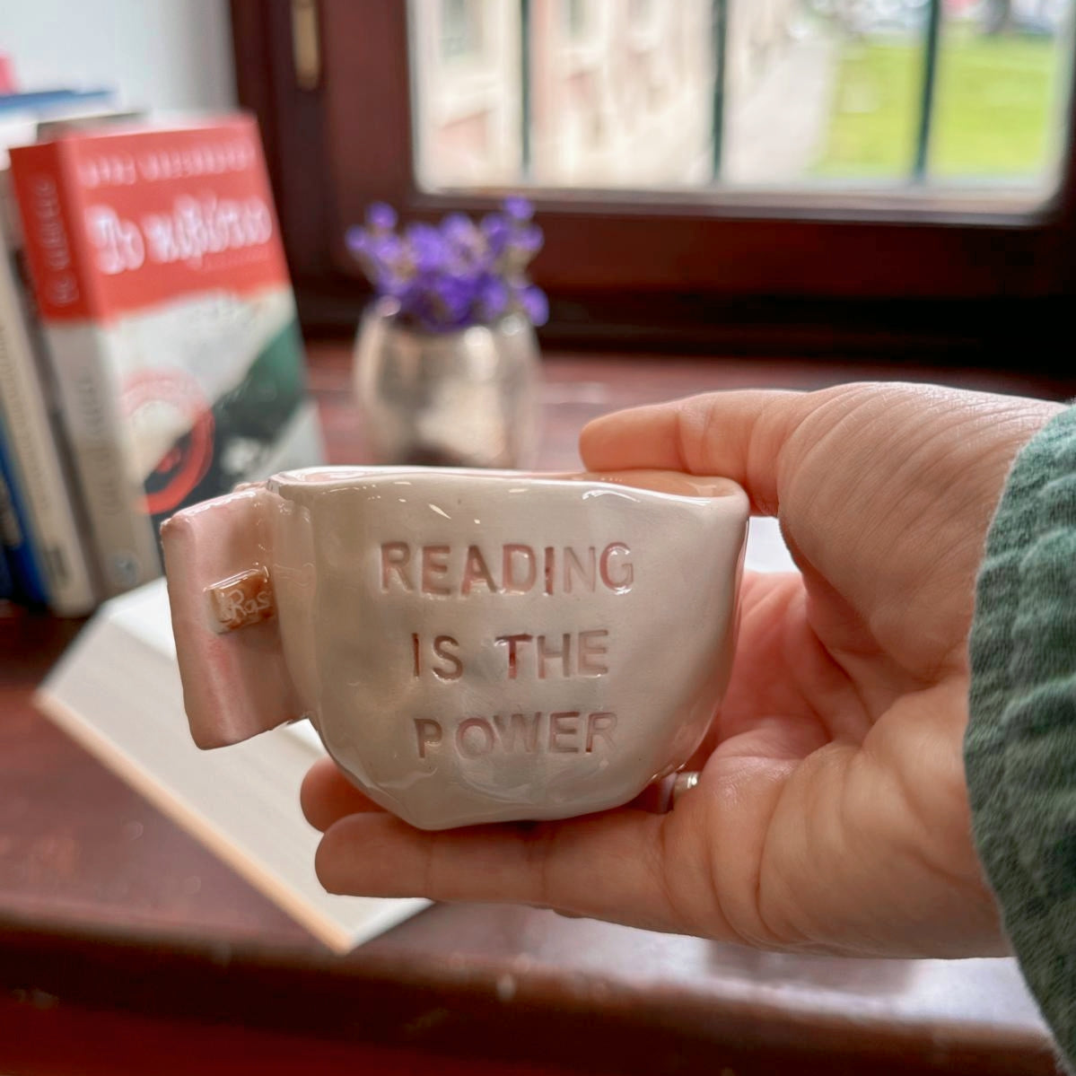 READING IS THE POWER PINK