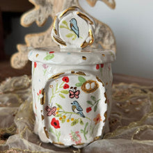 Load image into Gallery viewer, FLOWER VASE
