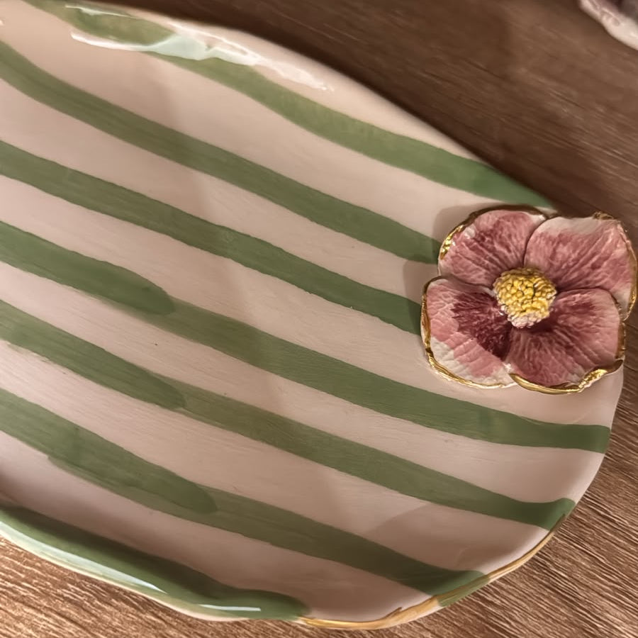 GREEN BLOOM PLATE