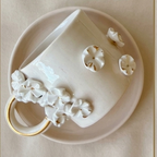 WHITE BLOSSOM