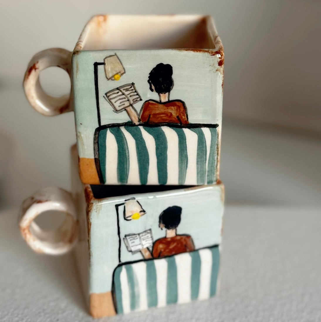 قارئة الكتب