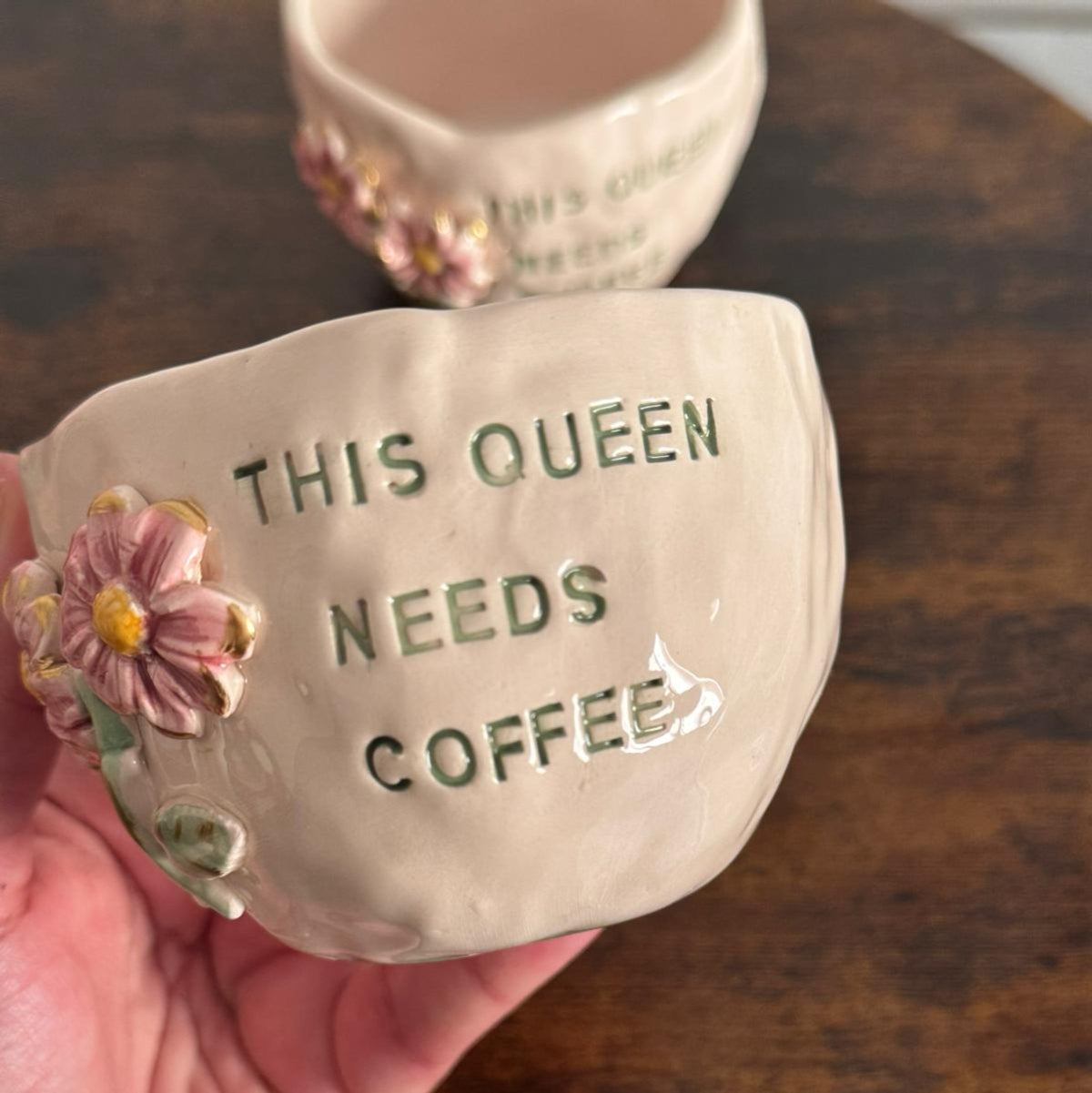 THIS QUEEN NEEDS COFFEE